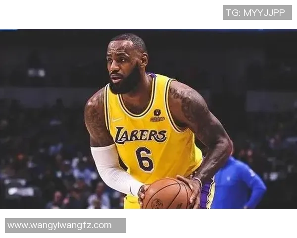 前史第一人! 詹姆斯是前史仅有具有五大MVP的球员! 前史第一人! 詹姆斯是前史仅有具有五大MVP的球员!