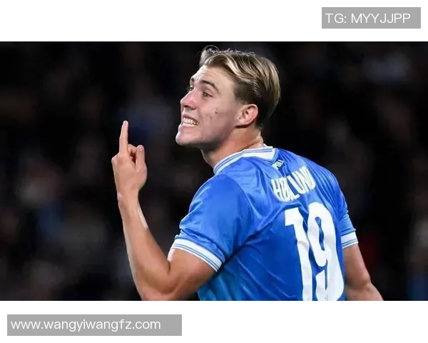 巴博萨的父亲:批判我儿子罚失点球的人应反思,登贝莱也踢飞点球 巴博萨的父亲:批判我儿子罚失点球的人应反思,登贝莱也踢飞点球