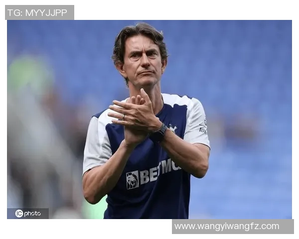 弗兰克：对球队的体现十分满足；阿奇&贝里瓦尔体现太超卓了